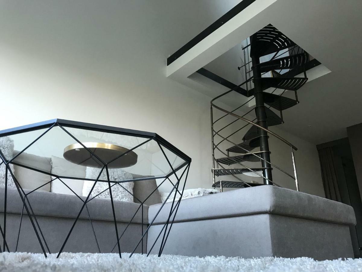 Апартаменты Luxury Loft Duplex Penthouse Of 190M2 & Free Parking ! Брюссель Экстерьер фото